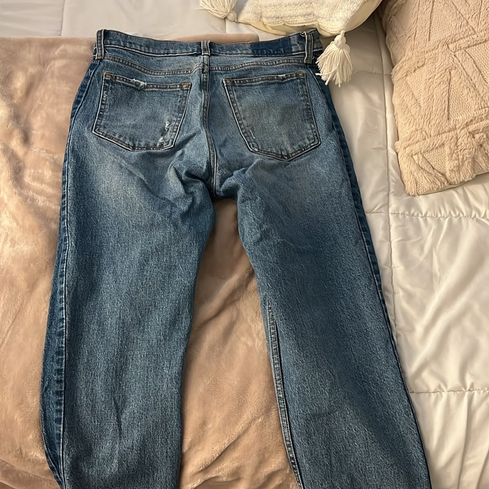 A&F High Rise Mom Jeans - Picture 4 of 4